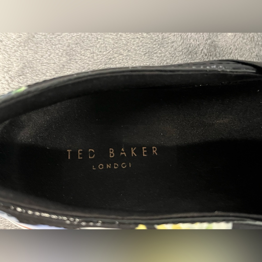 Ted Baker London Laulei floral slip-on sneakers w/ gold accents. Pink, blue. 9 - Picture 10 of 11